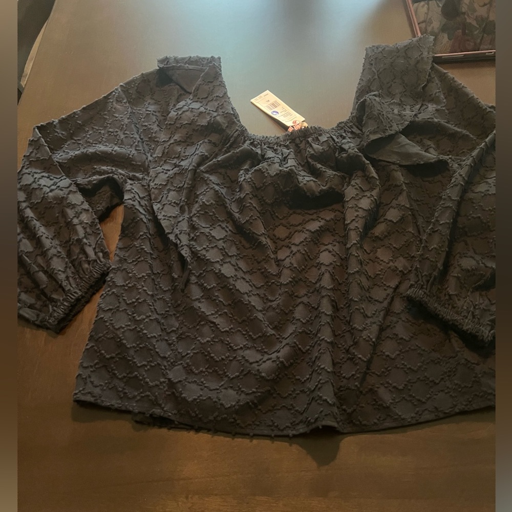 Vineyard vines textured cotton ruffle top